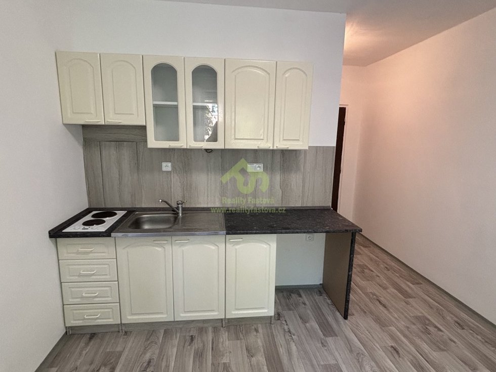 Pronájem bytu 1+kk, garsoniery 20 m², Rokycany