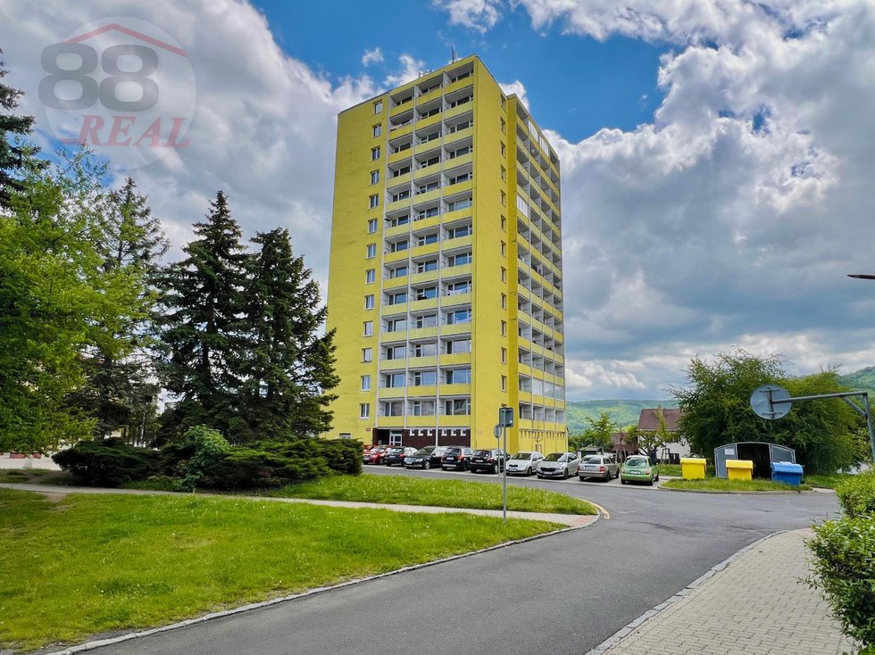 Prodej bytu 3+1 62 m², Klášterec nad Ohří