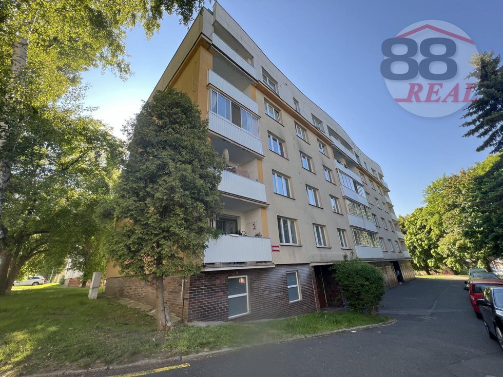 Pronájem bytu 2+1 65 m², Klášterec nad Ohří