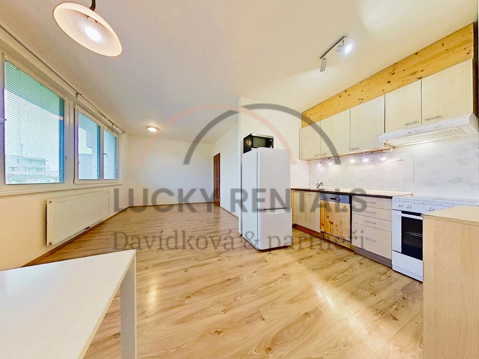 Pronájem bytu 1+kk, garsoniery 33 m², Praha
