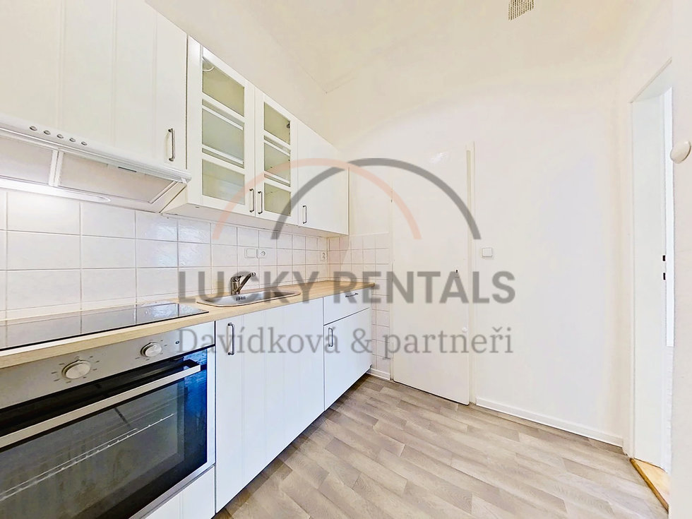 Pronájem bytu 1+kk, garsoniery 31 m², Praha