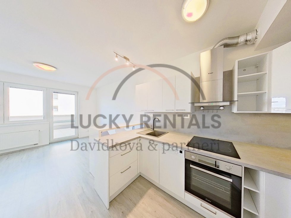 Pronájem bytu 2+kk 66 m², Praha