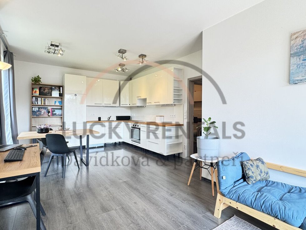 Pronájem bytu 2+kk 48 m², Roztoky