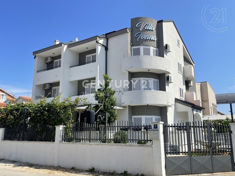 Prodej rodinného domu 289 m²