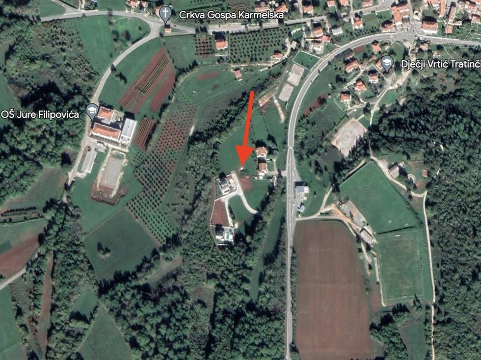 Prodej stavební parcely 3260 m²