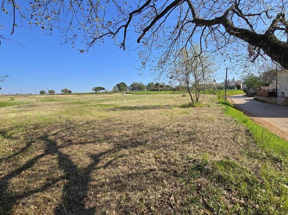 Prodej stavební parcely 1473 m²