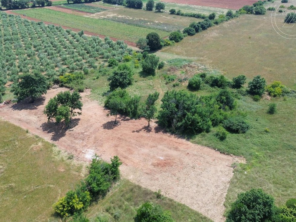Prodej stavební parcely 1243 m²