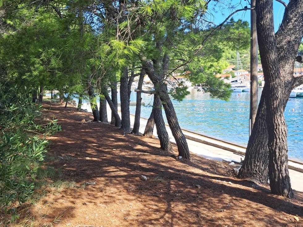 Prodej stavební parcely 1014 m²
