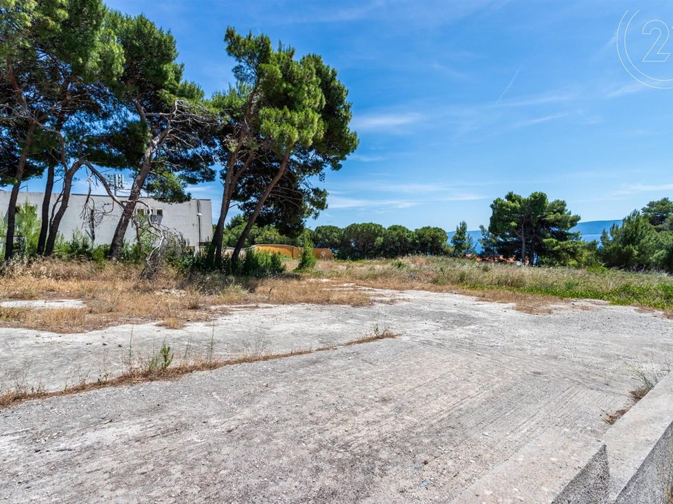 Prodej stavební parcely 1983 m²