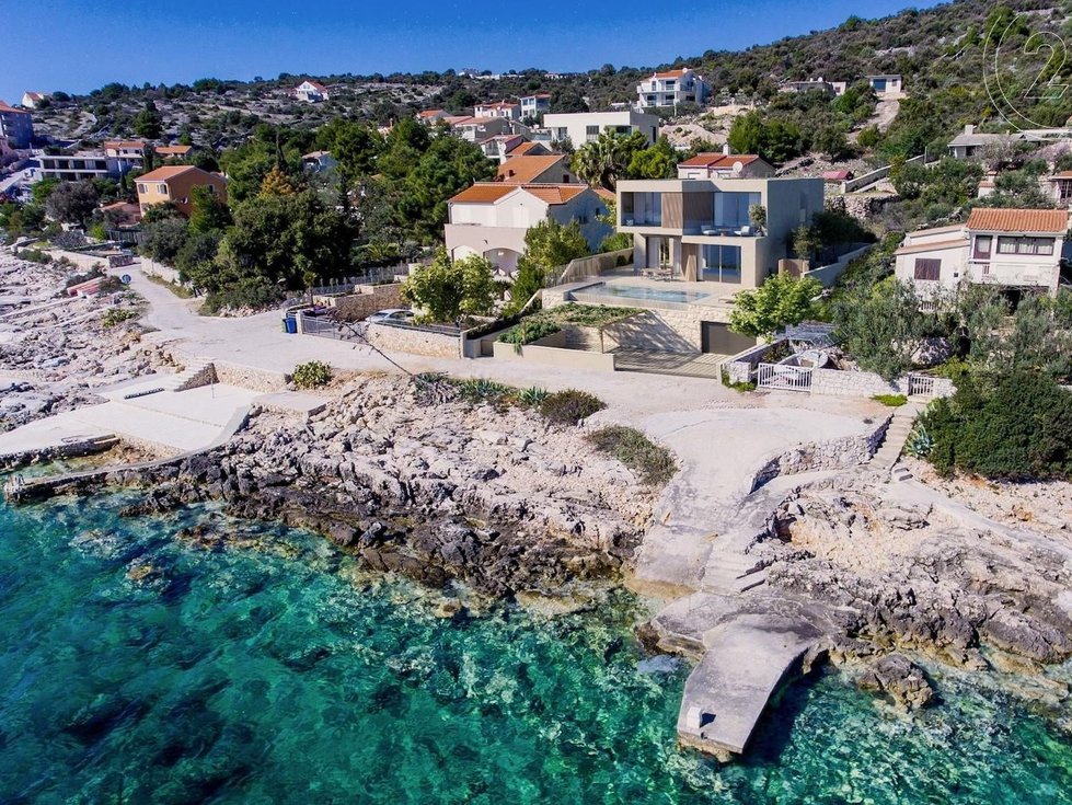 Prodej vily 350 m²
