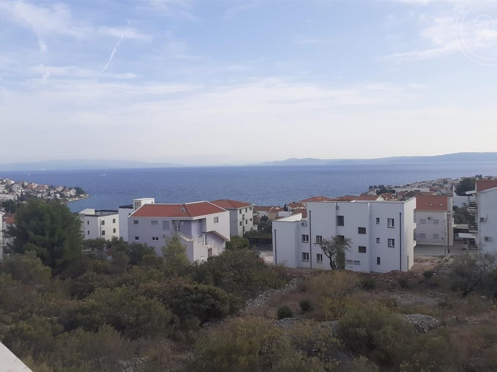 Prodej stavební parcely 2016 m²