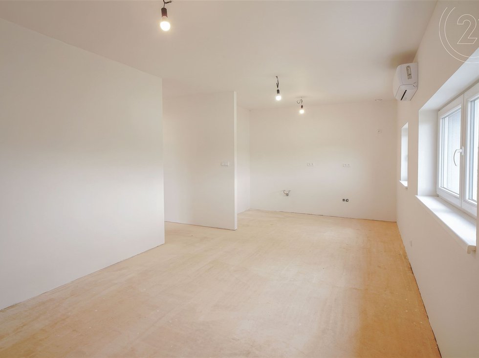 Prodej bytu 2+kk 37 m², Sibřina