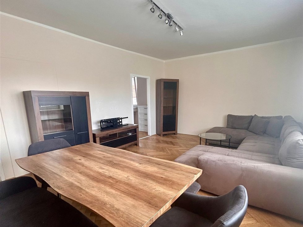 Pronájem bytu 5+1 a více 71 m², Mělník