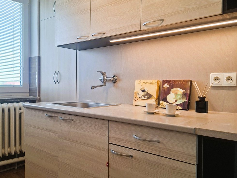 Prodej bytu 3+1 64 m², Bystřice