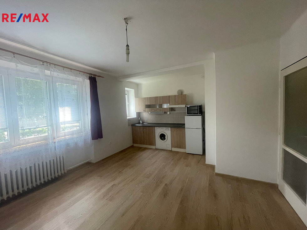 Pronájem bytu 1+kk, garsoniery 33 m², Praha