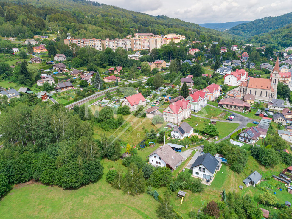 Prodej stavební parcely 1693 m², Velké Hamry