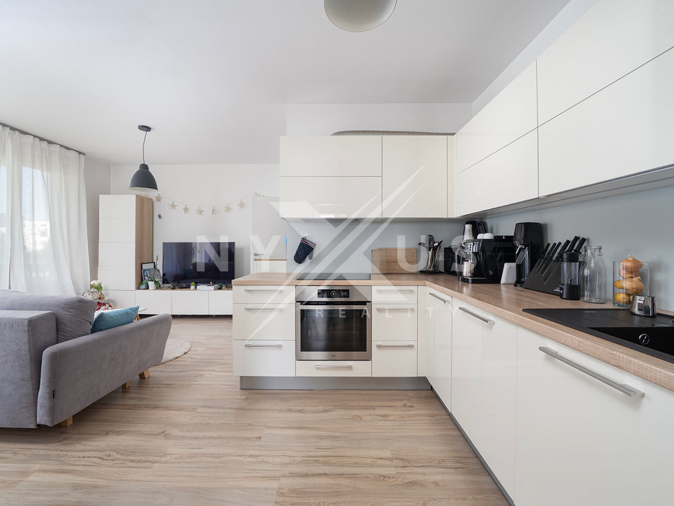 Pronájem bytu 2+kk 48 m², Praha