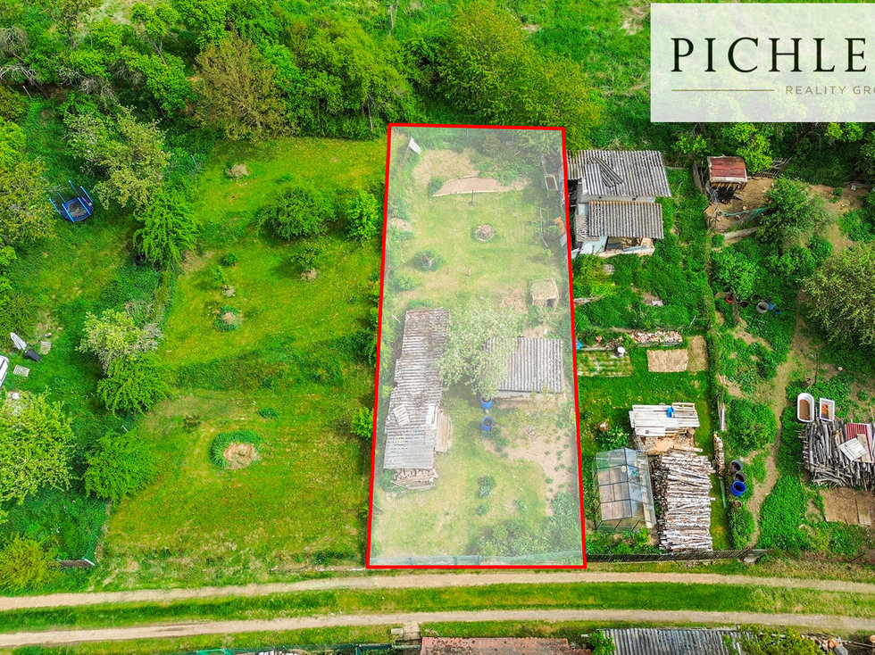 Prodej stavební parcely 246 m², Plasy