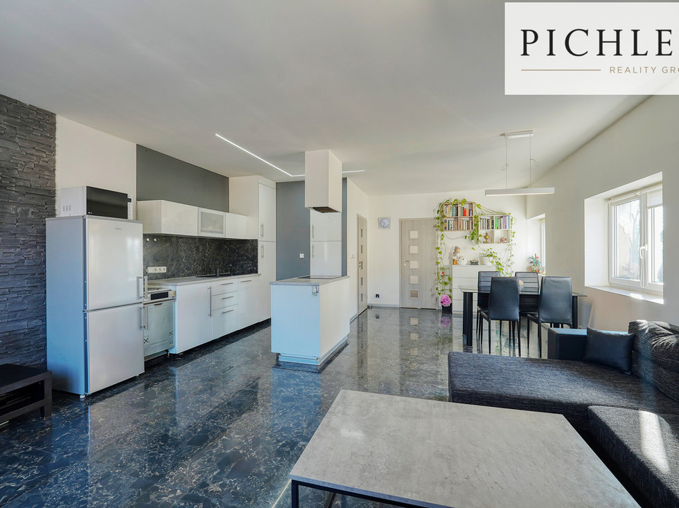 Prodej bytu 2+kk 59 m², Králův Dvůr