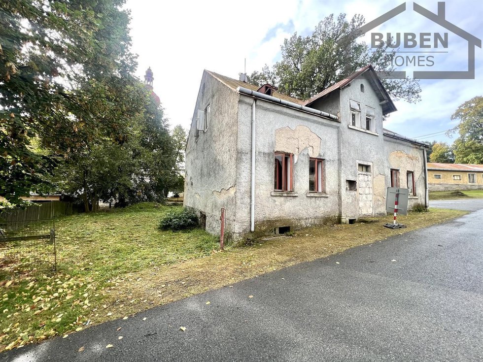 Prodej rodinného domu 190 m², Lesná