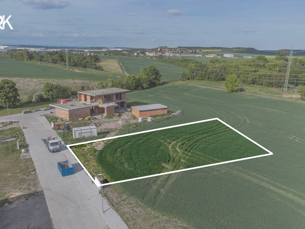 Prodej stavební parcely 900 m², Kolín