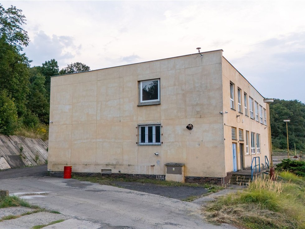 Pronájem skladu 317 m², Ústí nad Labem