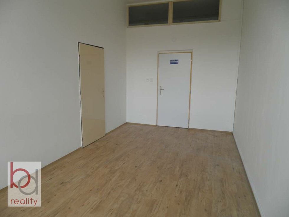 Pronájem kanceláře 17 m², České Budějovice