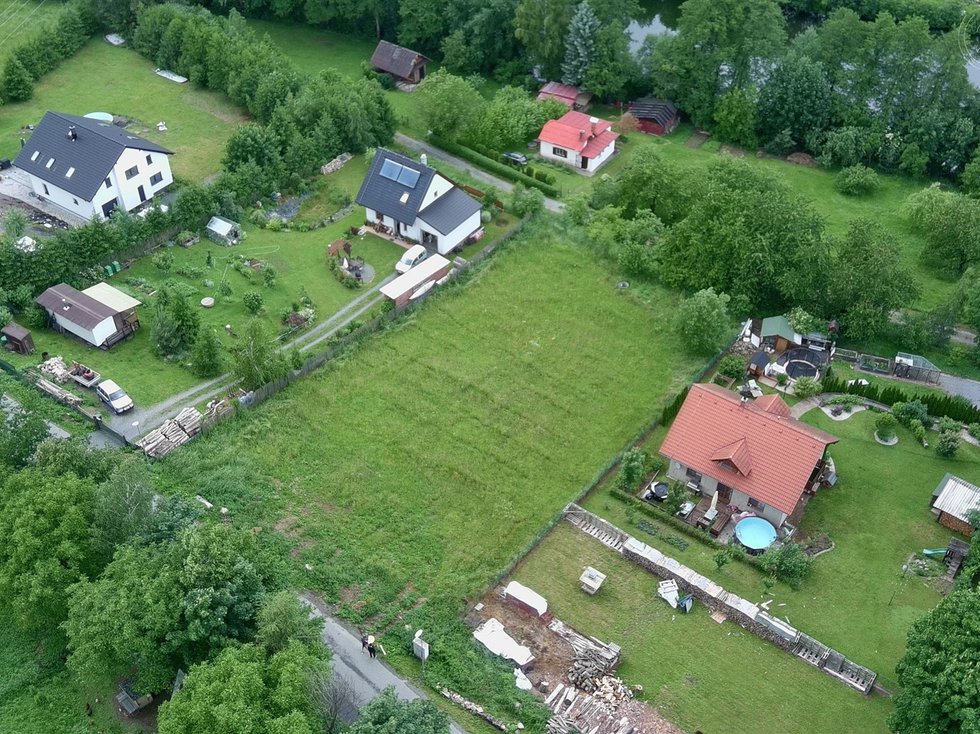 Prodej stavební parcely 1932 m², Ostředek