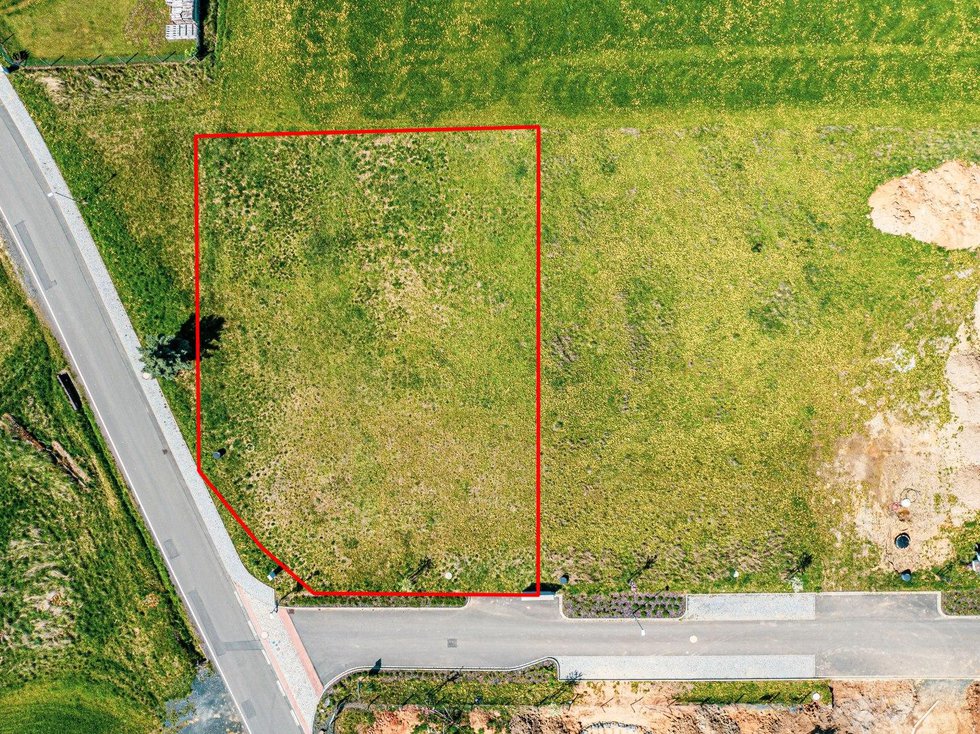 Prodej stavební parcely 1249 m², Milínov