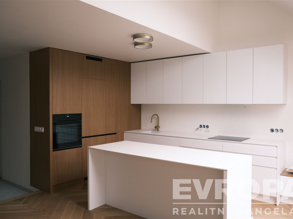 Pronájem bytu 3+kk 106 m², Praha