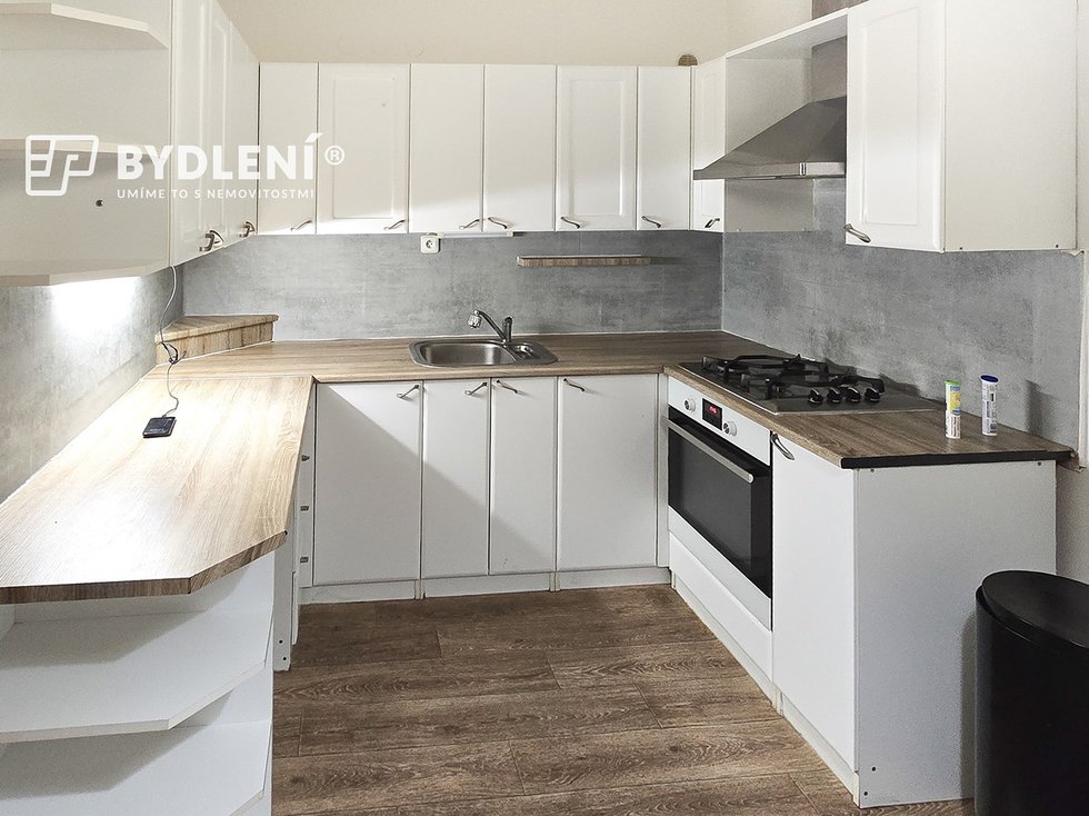 Pronájem bytu 3+1 54 m², Most