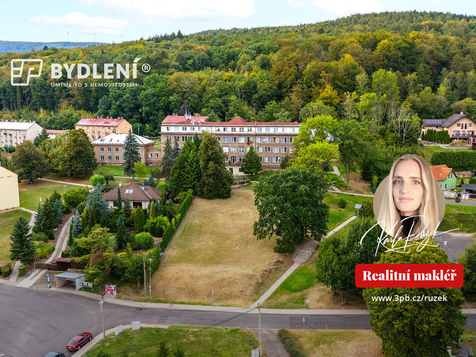 Prodej stavební parcely 1692 m², Košťany