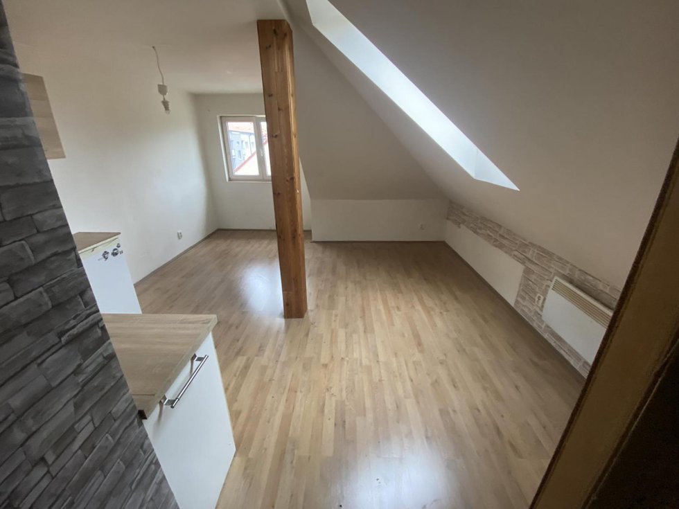 Pronájem bytu 1+kk, garsoniery 28 m², Kolín