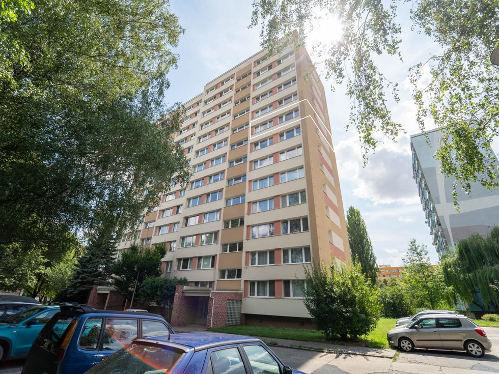 Prodej bytu 3+1 60 m², Kolín