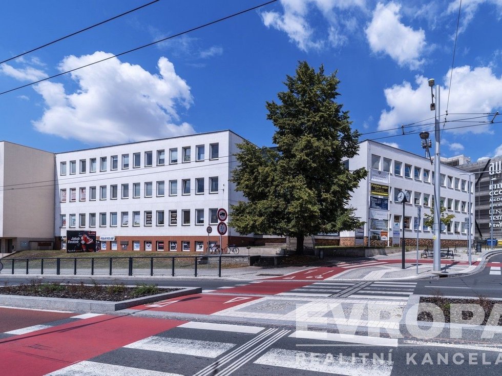 Pronájem kanceláře 17 m², Hradec Králové