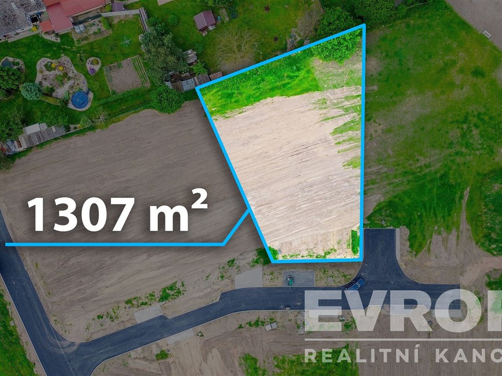 Prodej stavební parcely 1307 m², Rokytno