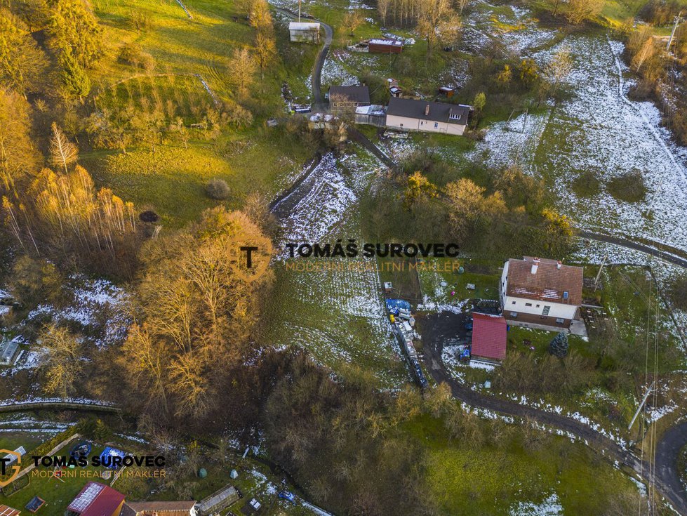 Prodej stavební parcely 780 m², Všemina