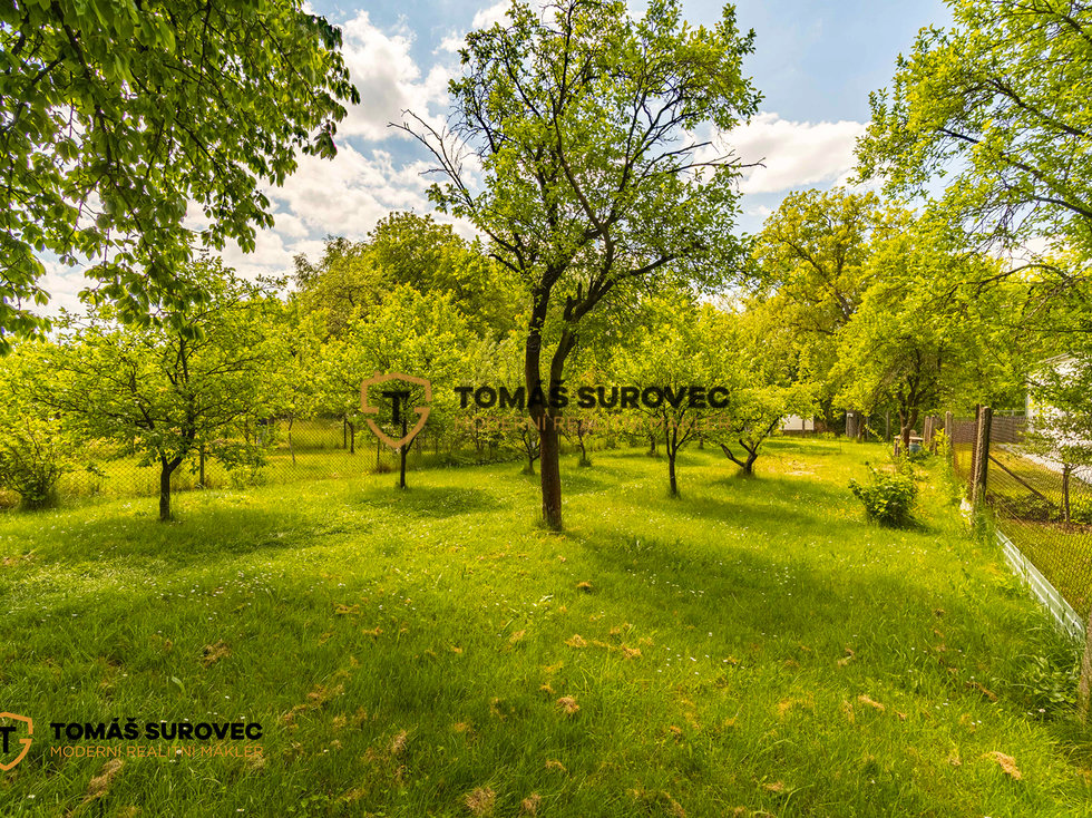 Prodej stavební parcely 406 m², Napajedla