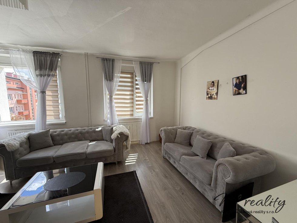 Prodej bytu 1+kk, garsoniery 36 m², Vsetín