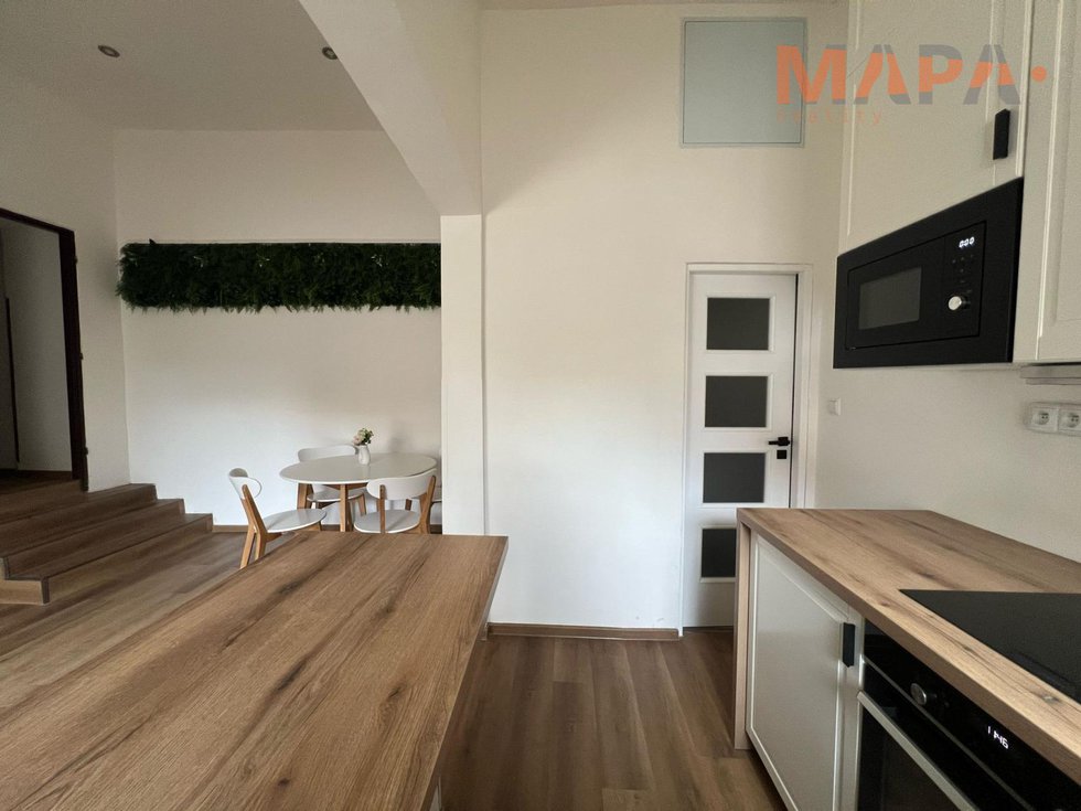 Pronájem bytu 2+kk 55 m², Chomutov