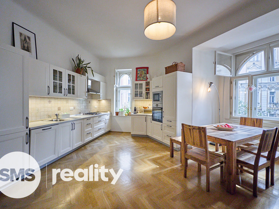 Pronájem bytu 3+kk 100 m², Praha