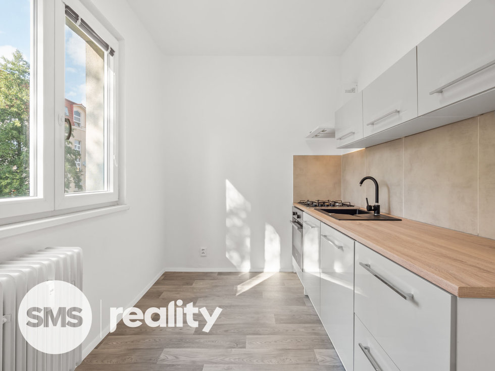 Pronájem bytu 2+1 55 m², Hranice