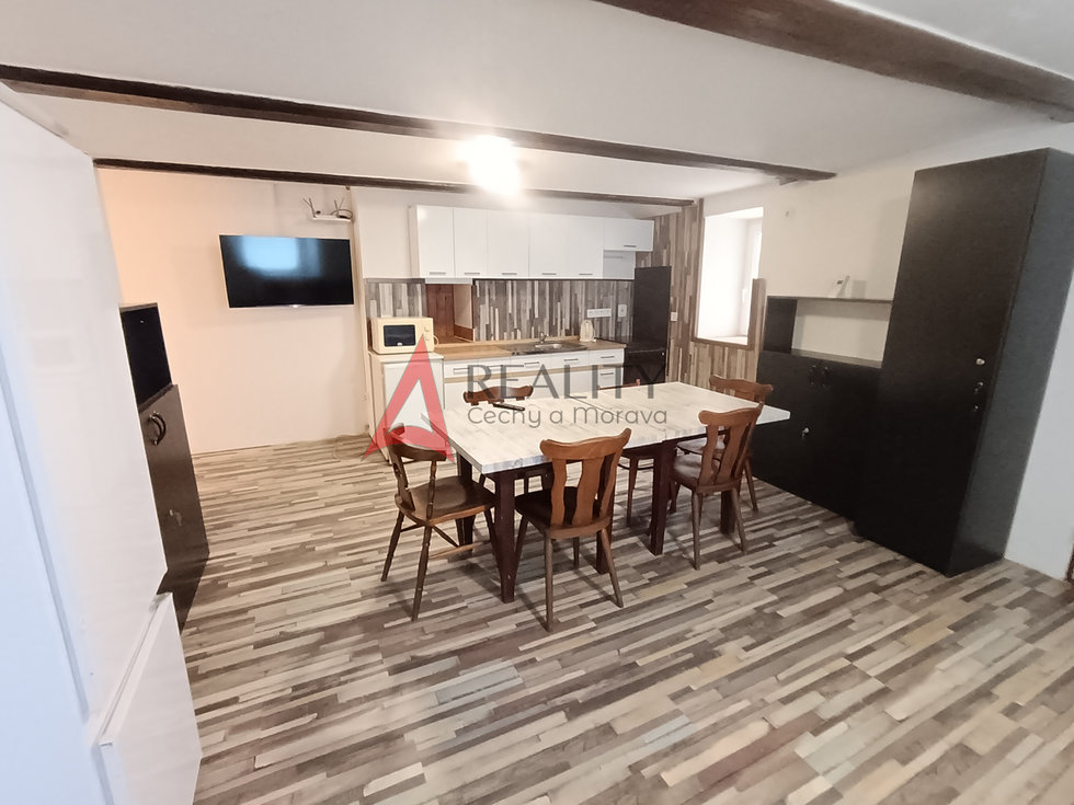 Pronájem bytu 2+kk 52 m², Štoky
