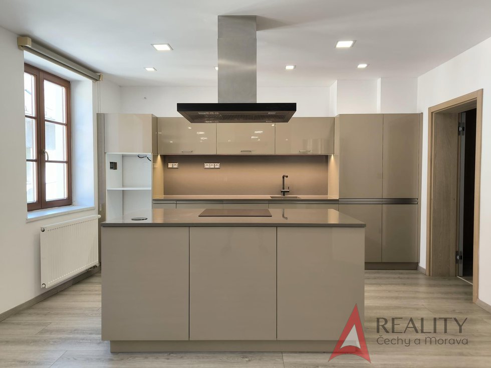 Pronájem bytu 4+kk 127 m², Jihlava