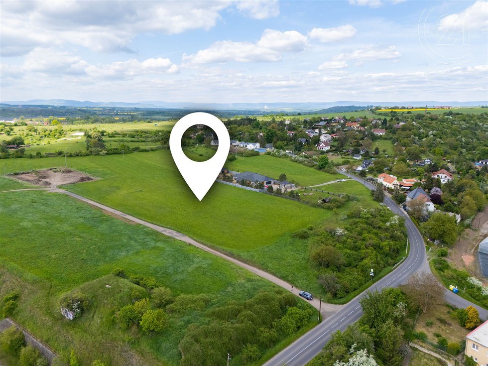 Prodej stavební parcely 11626 m², Žatec