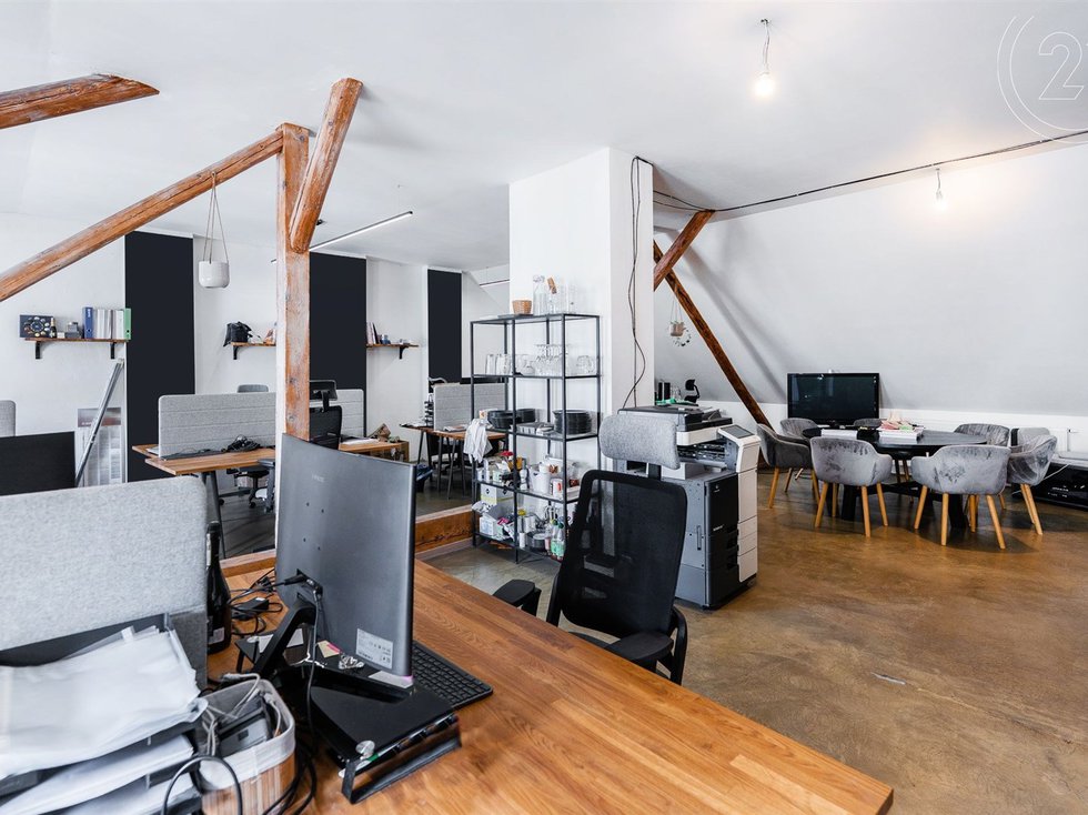 Pronájem kanceláře 116 m², Praha