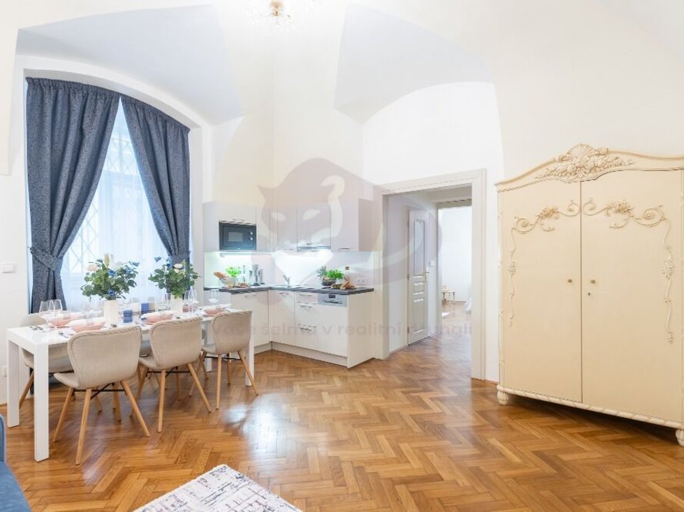 Pronájem bytu 3+kk 80 m², Praha