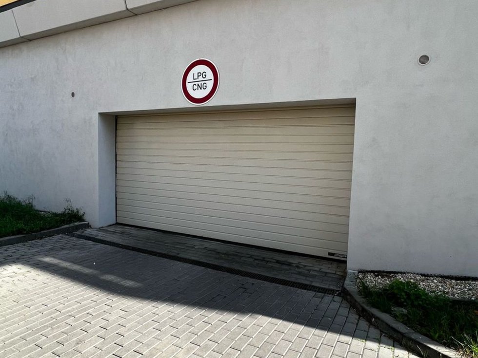 Pronájem garáže 14 m², Brno