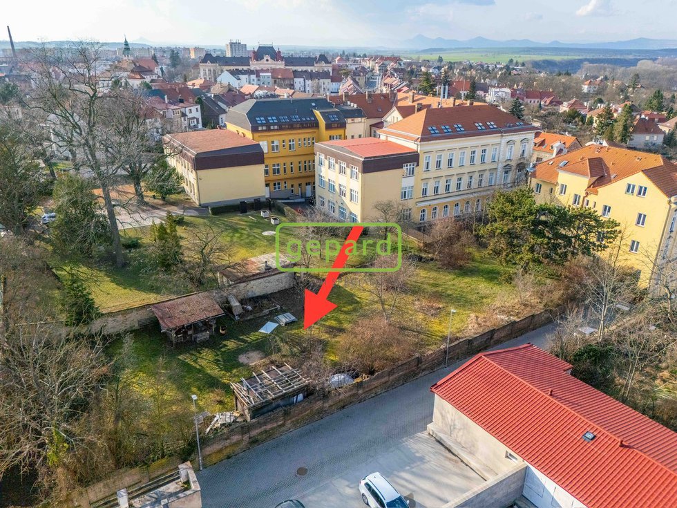 Prodej stavební parcely 1361 m², Roudnice nad Labem