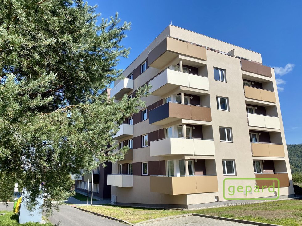 Pronájem bytu 2+kk 52 m², Jince